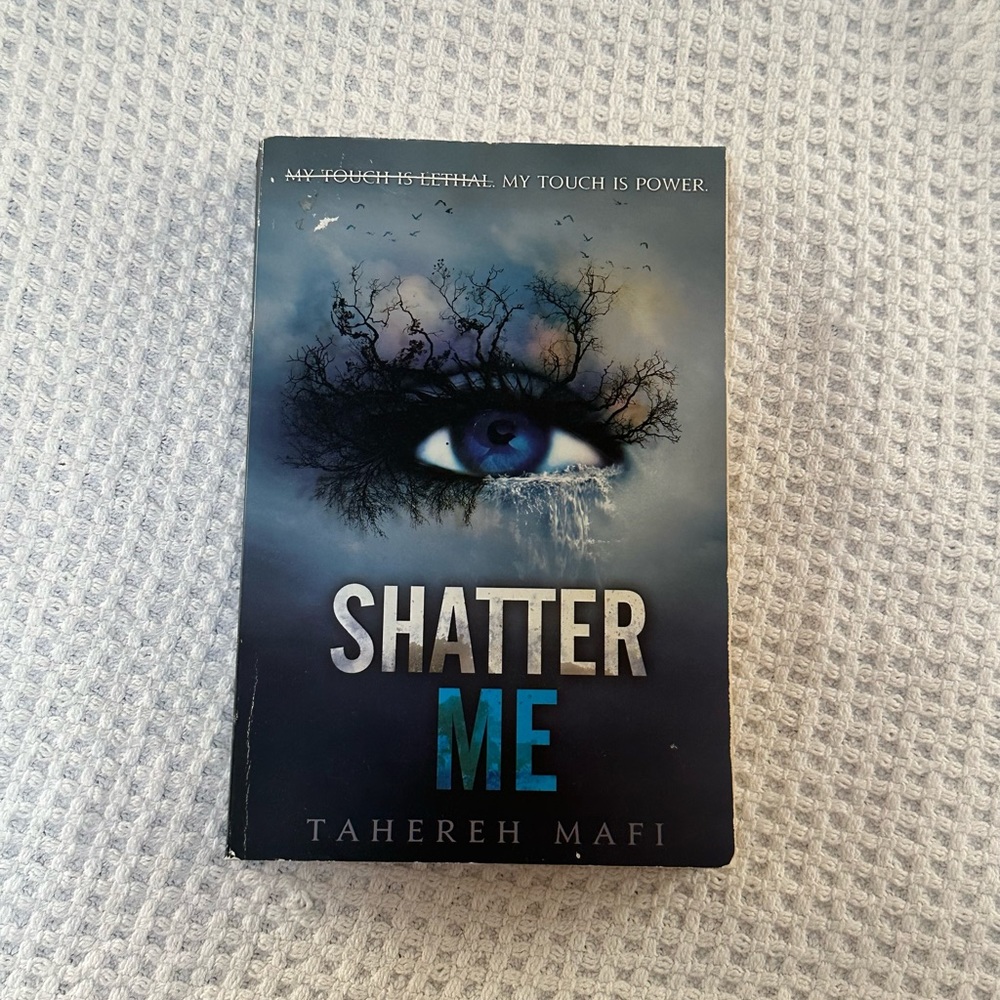shatter me paperback tahereh mafi